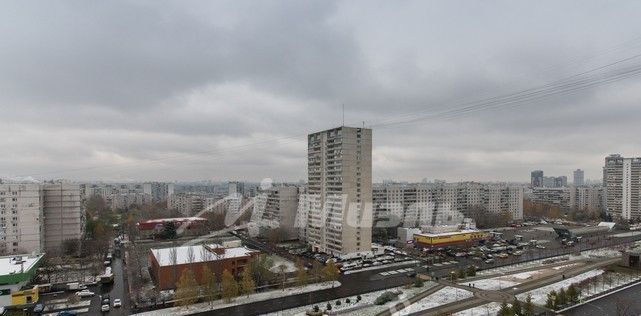 Продам четырехкомнатную вторичку 105.0 м этаж 14/22 город Москва Строгино СЗАО бульвар Строгинский 4 район Строгино