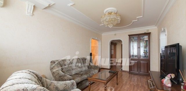 Продам четырехкомнатную вторичку 105.0 м этаж 14/22 город Москва Строгино СЗАО бульвар Строгинский 4 район Строгино