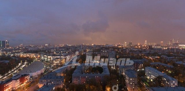 Продам двухкомнатную вторичку 70.0 м этаж 23/32 город Москва Аэропорт ЗАО пр-д Кочновский 4/2 район Аэропорт, жилой комплекс Аэробус