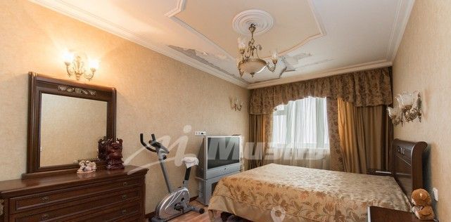 Продам четырехкомнатную вторичку 105.0 м этаж 14/22 город Москва Строгино СЗАО бульвар Строгинский 4 район Строгино